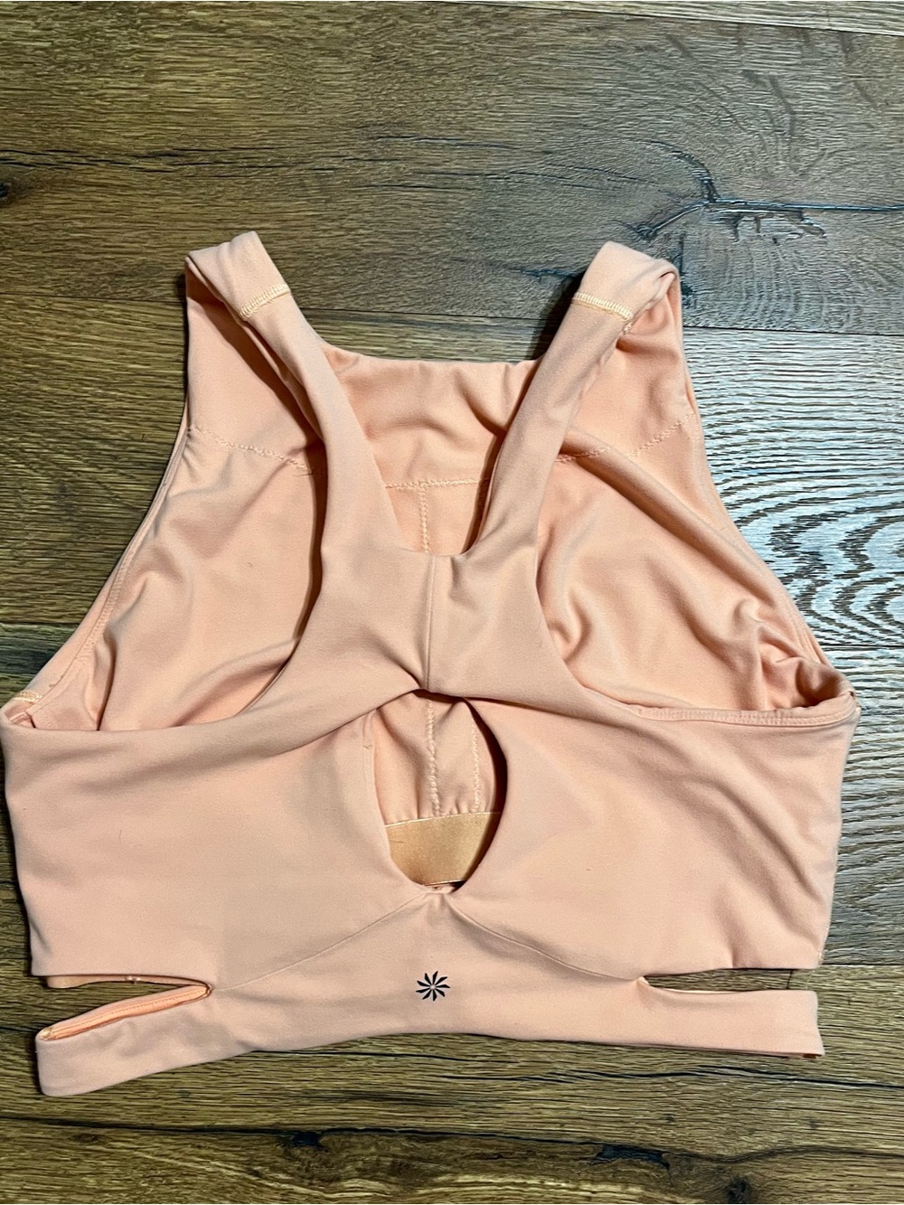Athleta Peach Conscious Cut Out Crop - Picture 2 of 4
